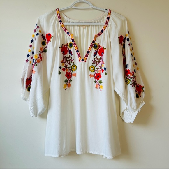 Solitaire Tops - Solitaire Women’s Embroidered Floral Boho Blouse Size L